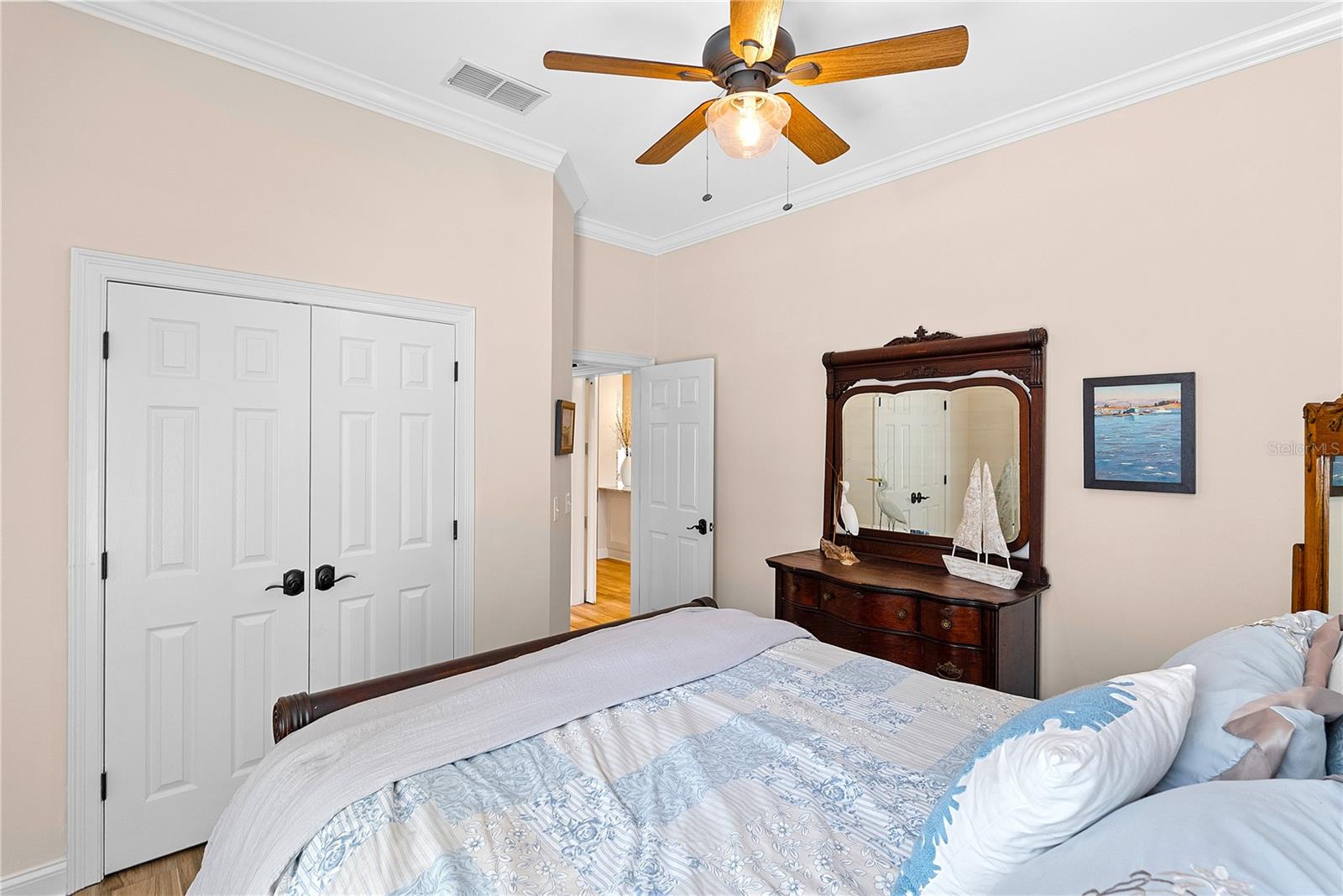 KEENES POINTE - Residential