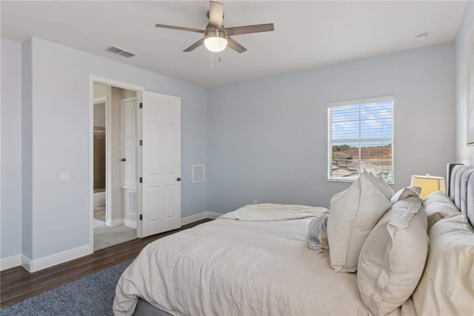 BELLALAGO PH 4P - Residential
