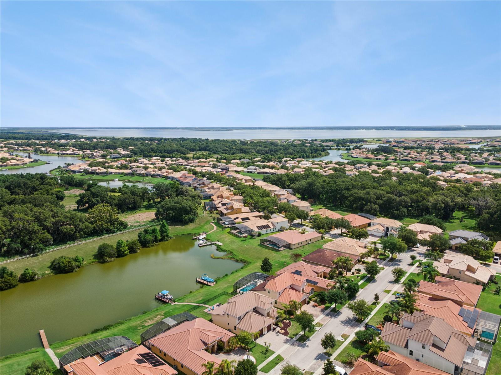 BELLALAGO PH 4P - Residential