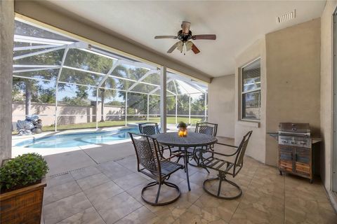 A home in WINTER HAVEN