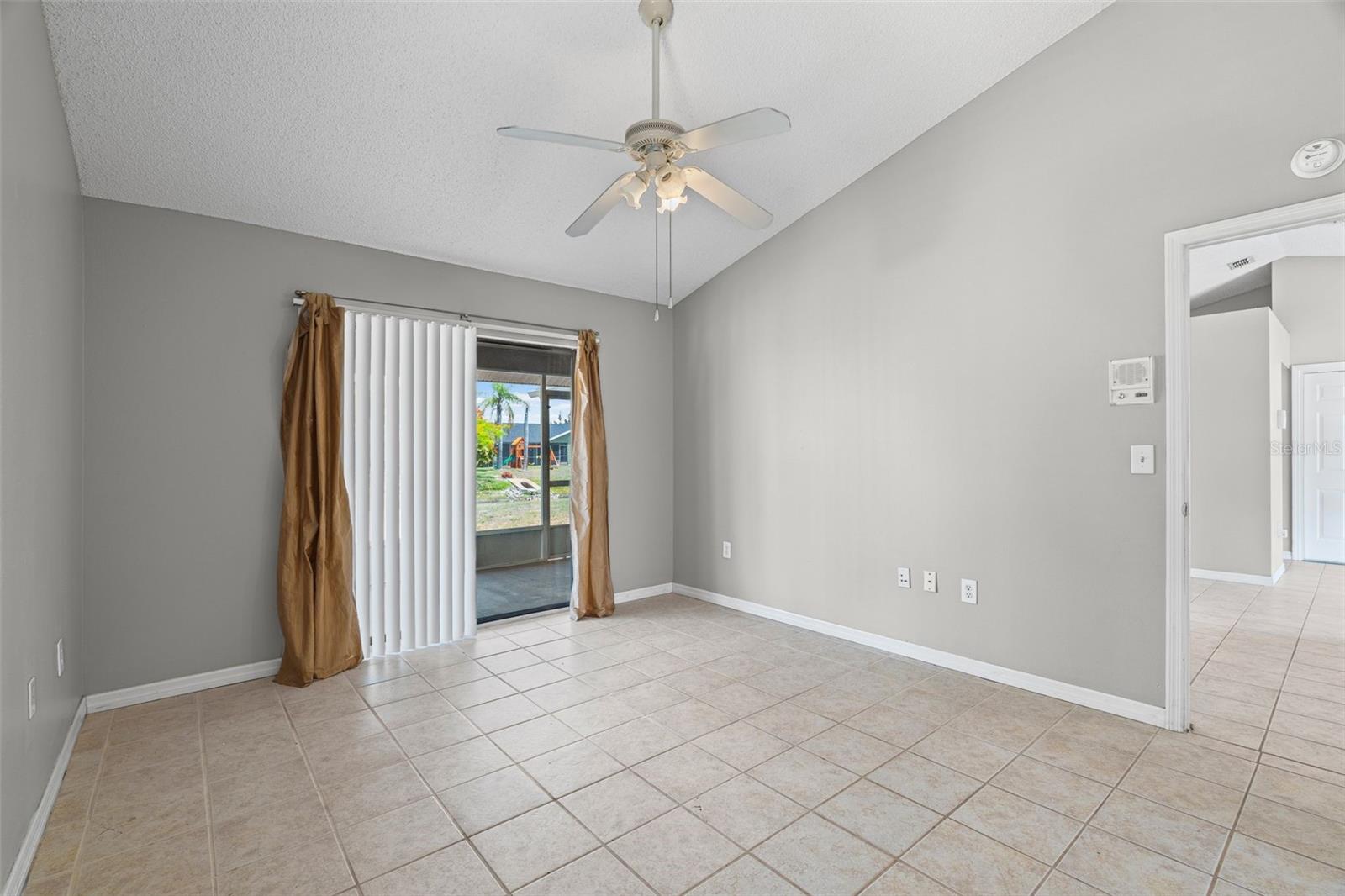 COPPERFIELD - Residential