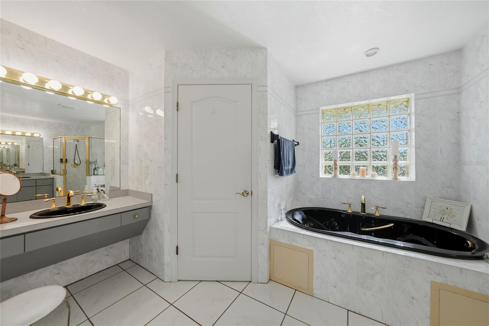 PUNTA GORDA ISLES SEC 15 - Residential