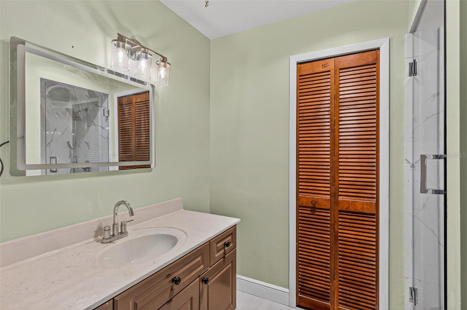 TENNIS VILLAGE SEC 04 - Residential