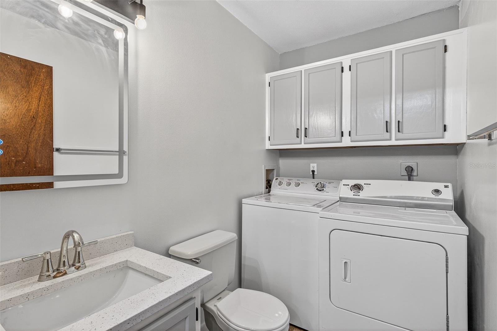 TENNIS VILLAGE SEC 04 - Residential