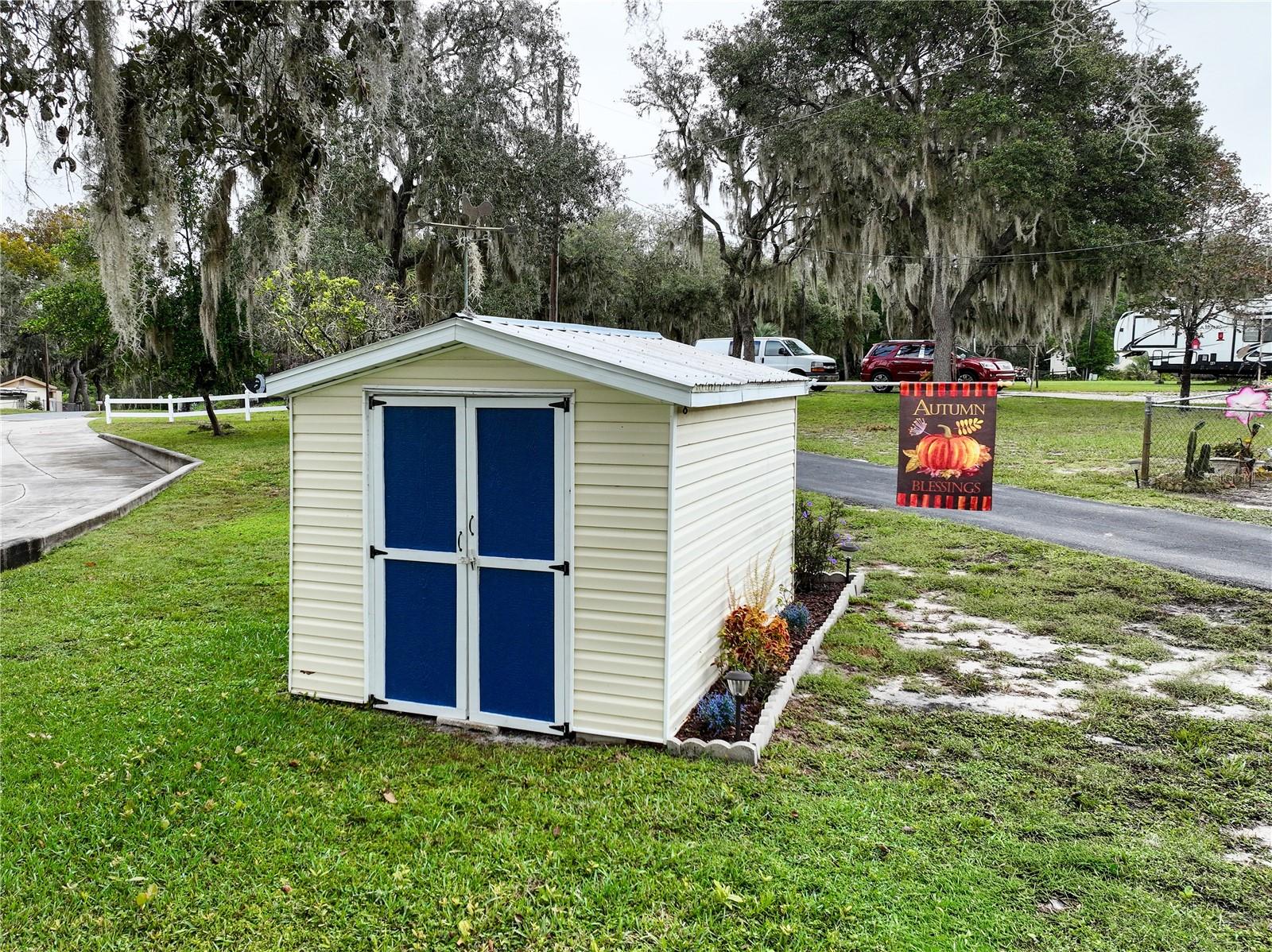 EAST COVE - Residential