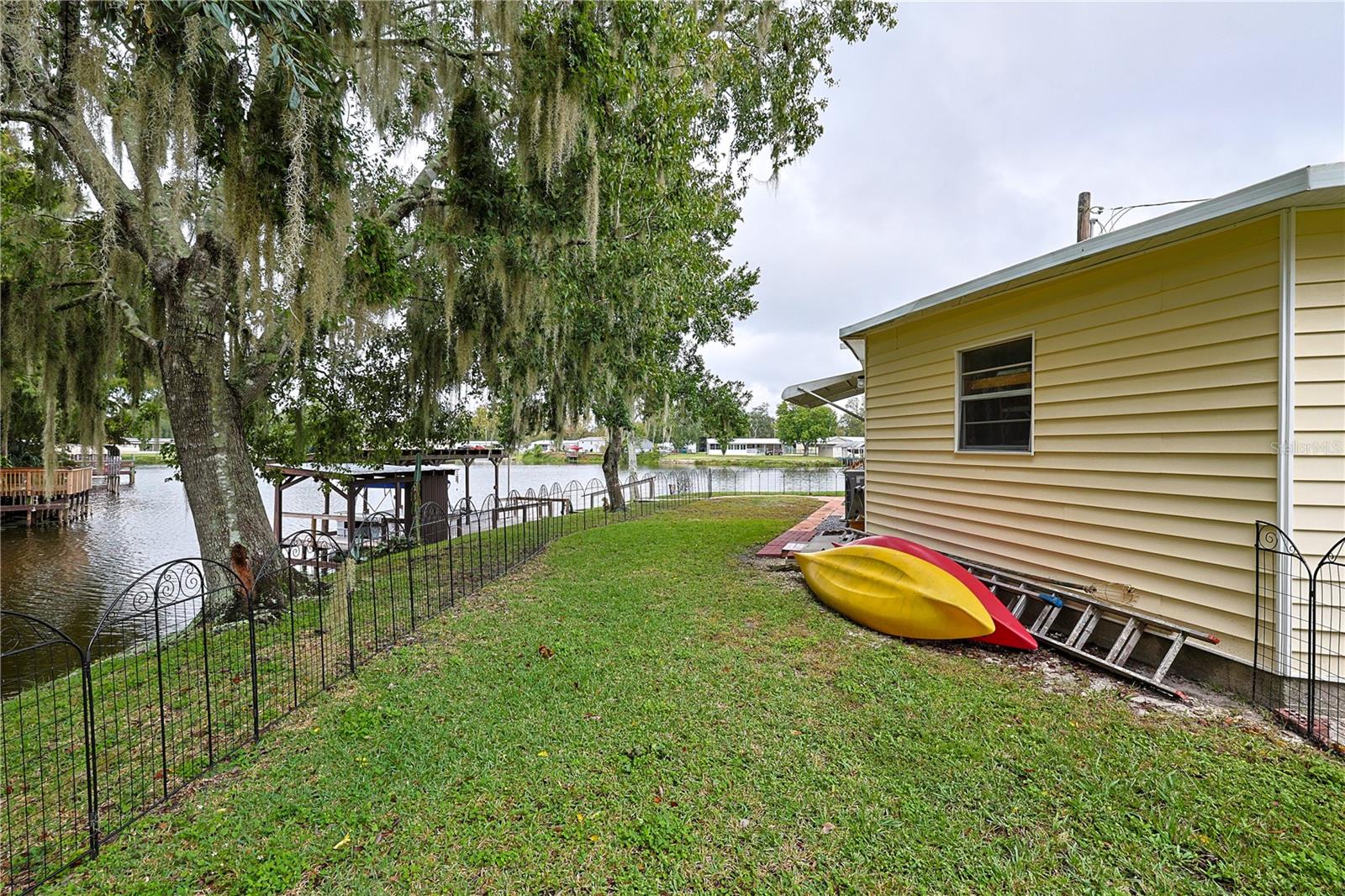 EAST COVE - Residential