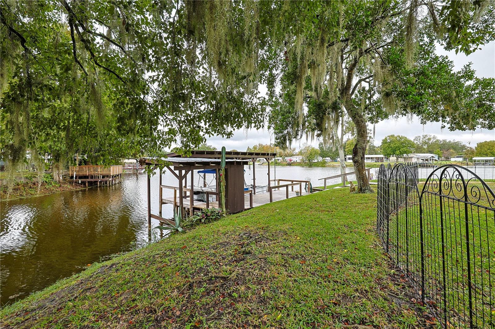 EAST COVE - Residential