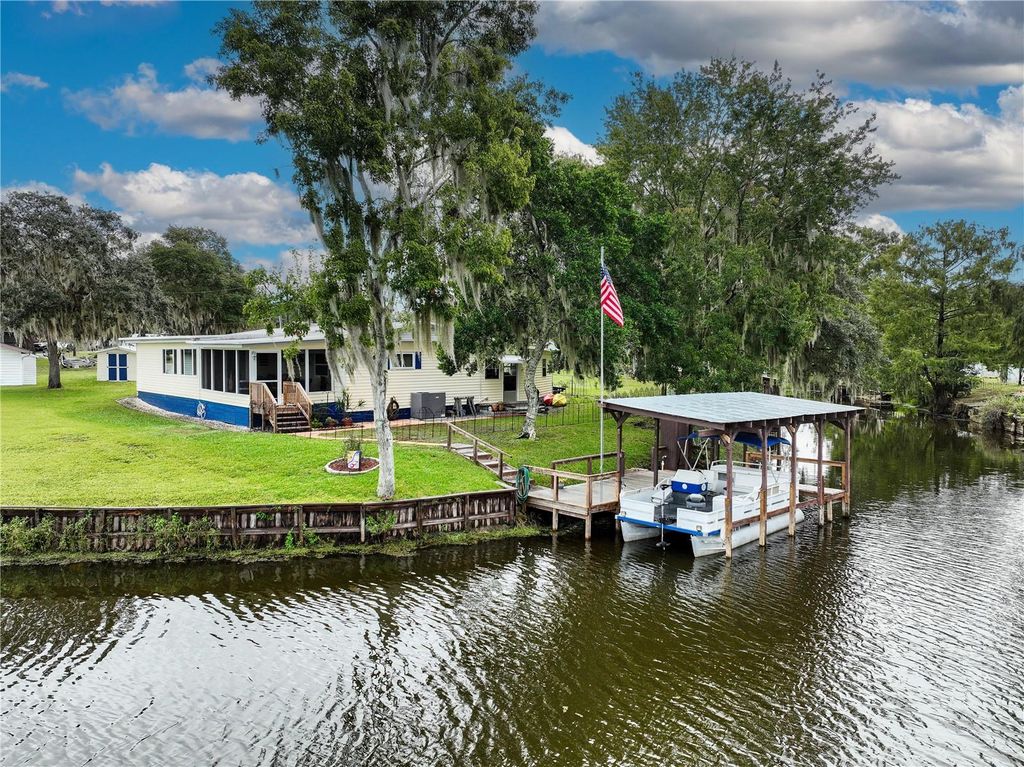 Photo of 10262 E Pike Drive, Inverness, FL 34450 (MLS # G5103423)