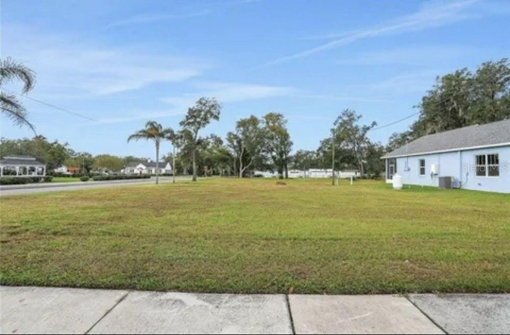 BUFFINGTON SUB - Land