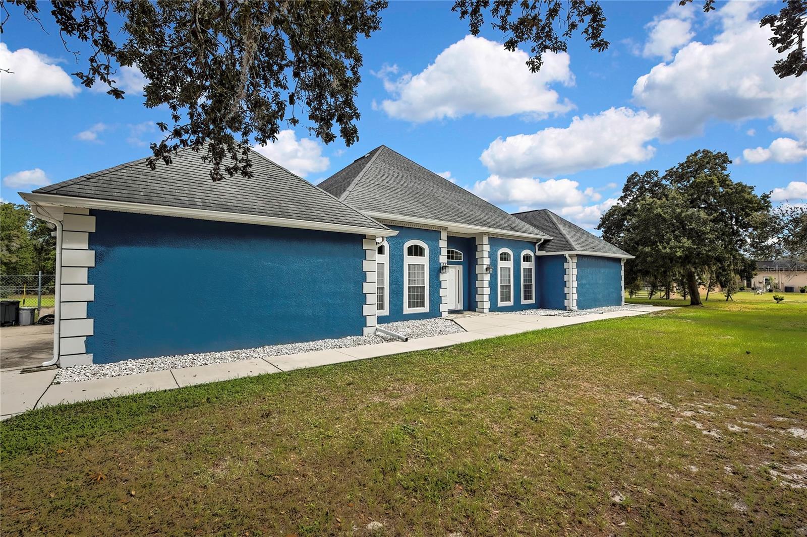 THE HIGHLANDS - Residential