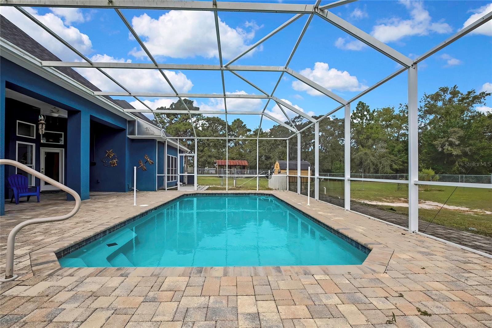 THE HIGHLANDS - Residential