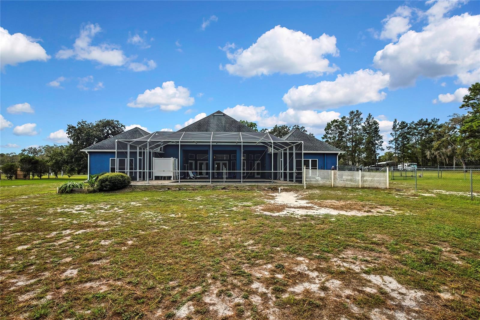 THE HIGHLANDS - Residential