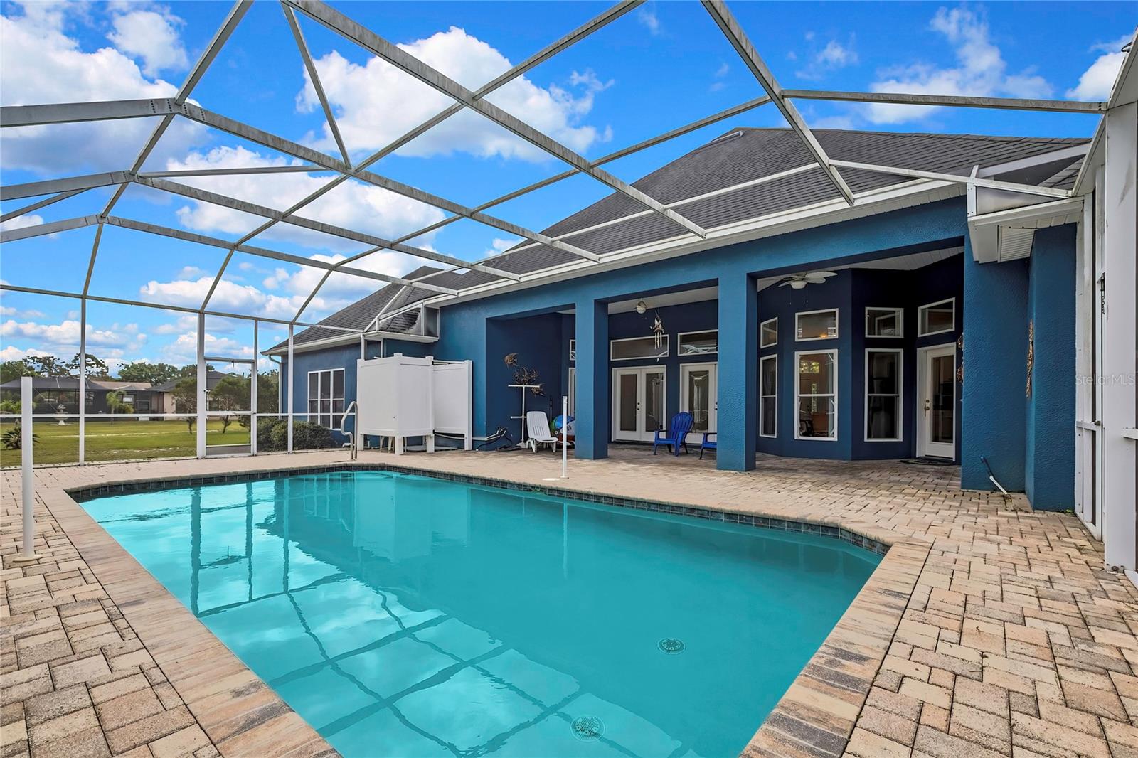 THE HIGHLANDS - Residential