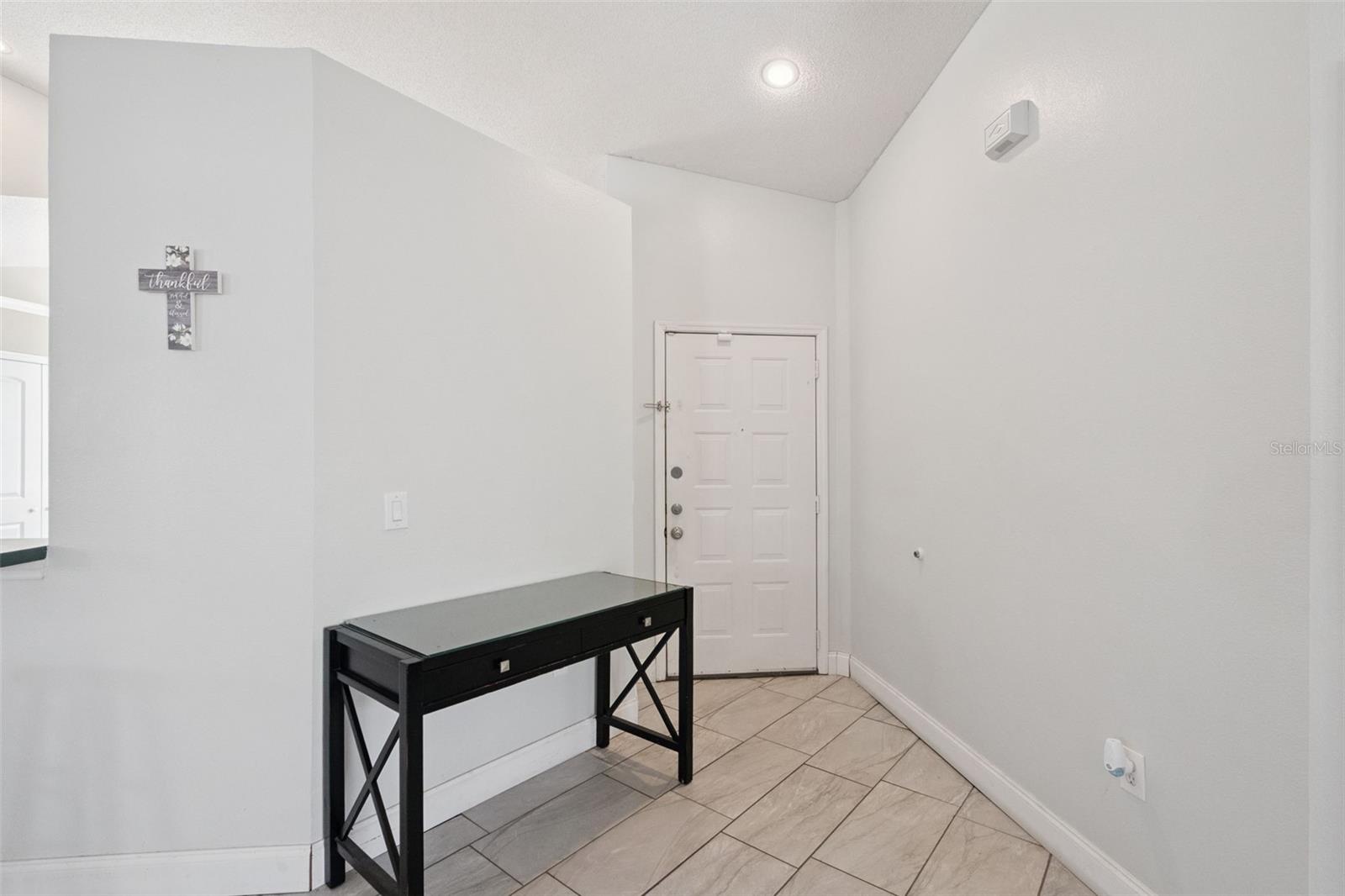 1728 BROOK HOLLOW DRIVE