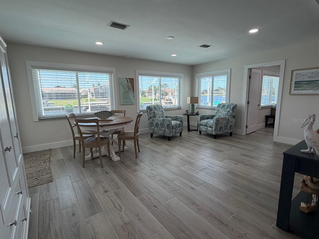 COUNTRY CLUB COVE SEC 14 - Residential