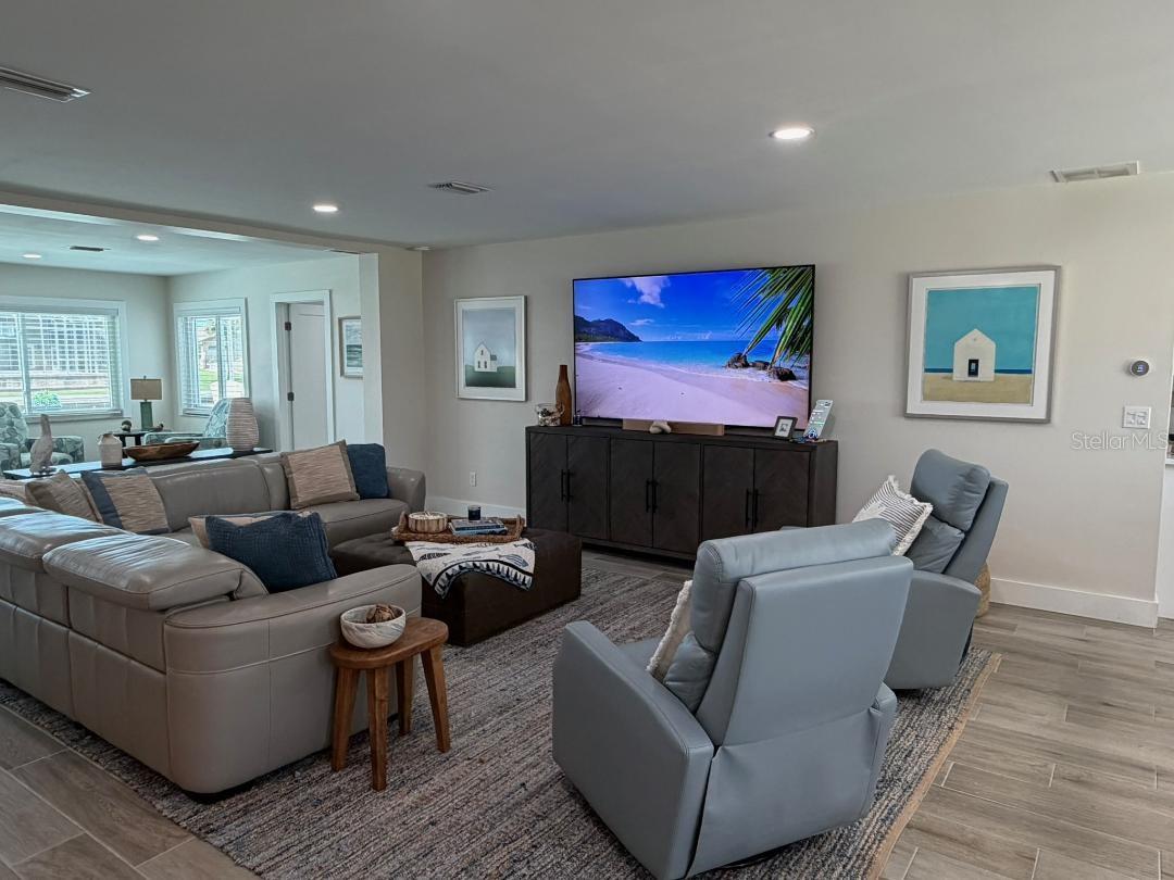 COUNTRY CLUB COVE SEC 14 - Residential