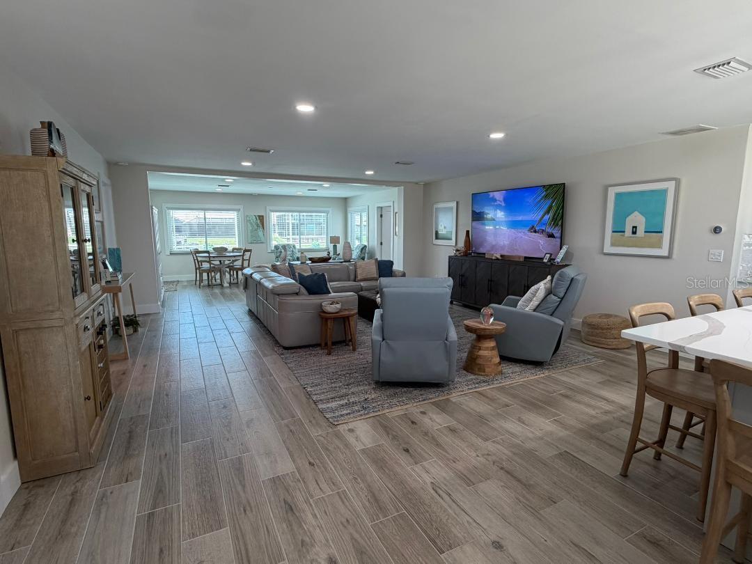 COUNTRY CLUB COVE SEC 14 - Residential