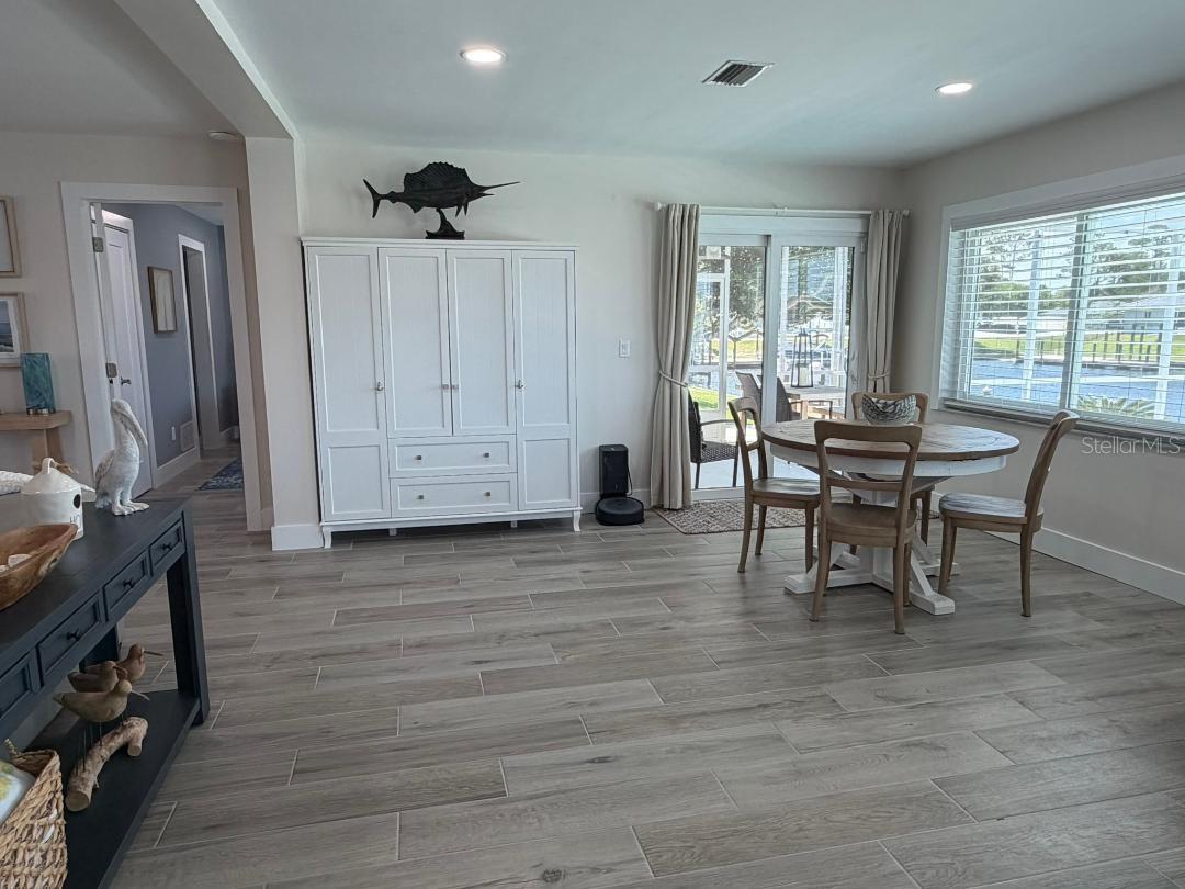 COUNTRY CLUB COVE SEC 14 - Residential