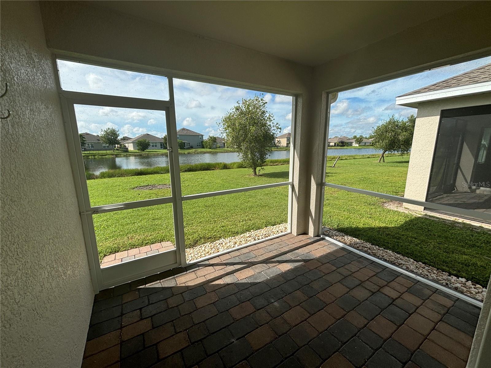 ENTRADA - Residential Lease