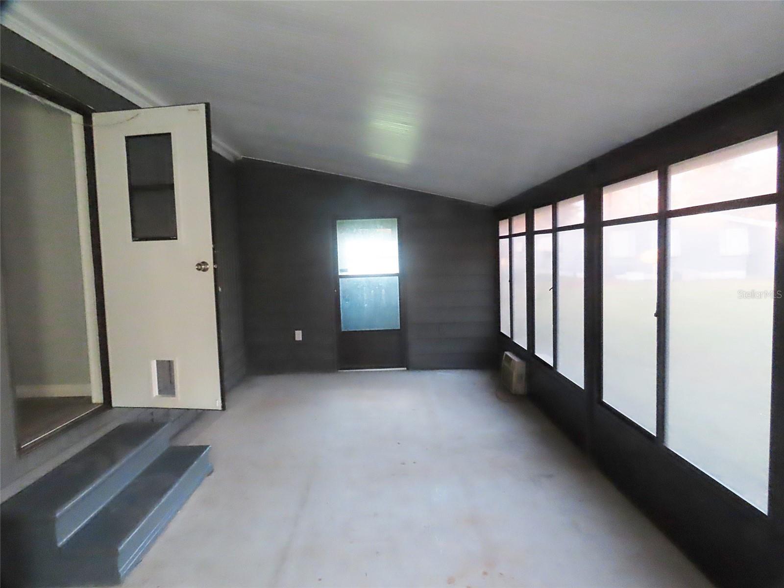 PINELAND HEIGHTS - Residential Lease