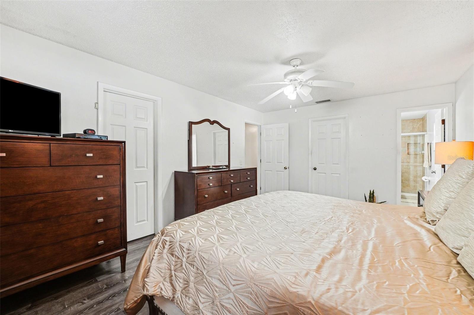 HIGHLAND GARDENS - Residential