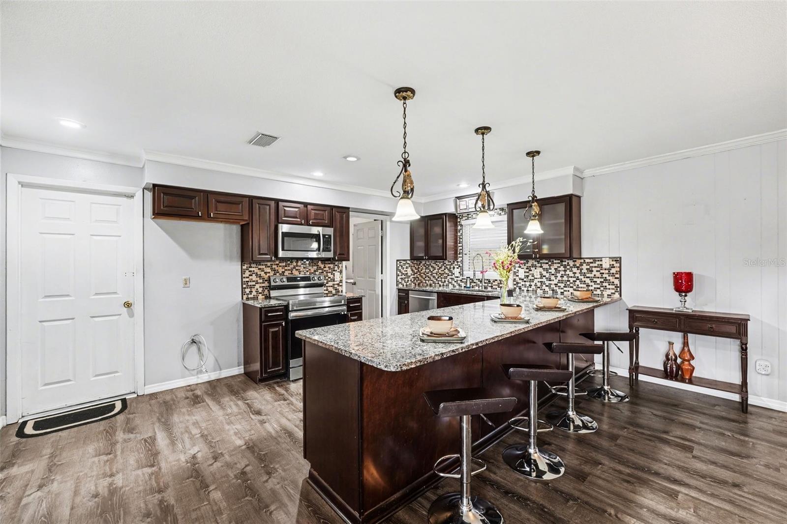 HIGHLAND GARDENS - Residential