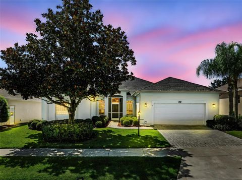 Photo of 3728 Mulberry Grove Loop, Leesburg, FL 34748 (MLS # G5102175)