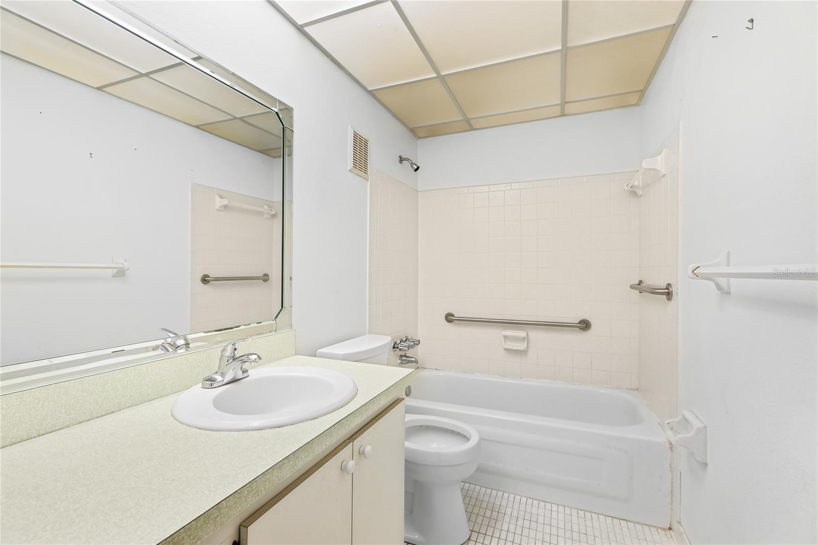 CORTEZ VILLAS CONDO 3 - Residential
