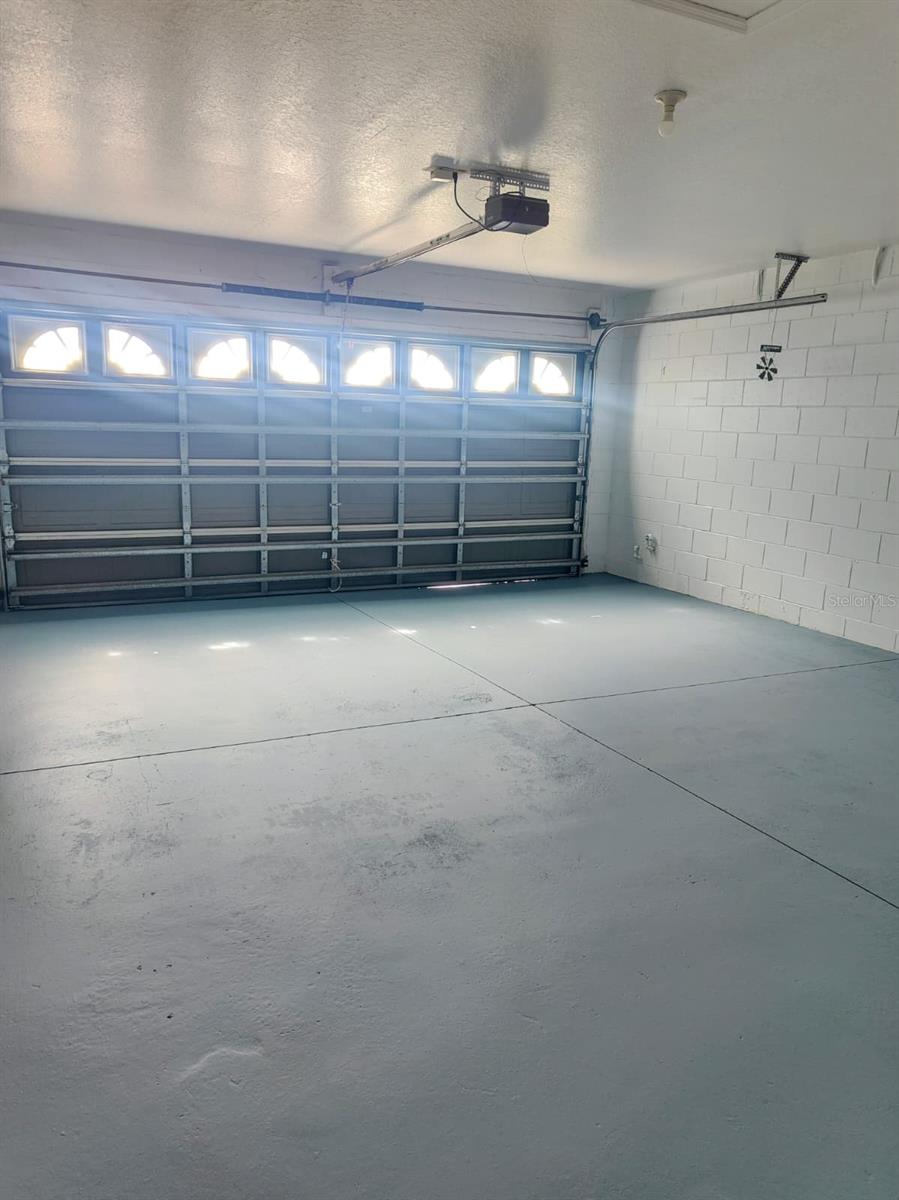 CRYSTAL GLEN - Residential Lease