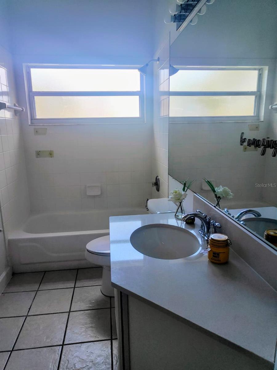 CRYSTAL GLEN - Residential Lease