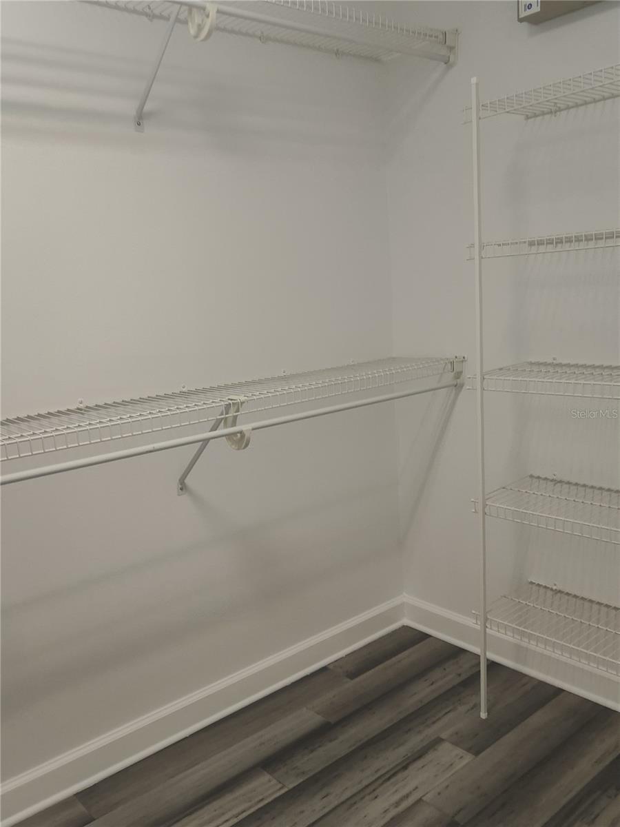 CRYSTAL GLEN - Residential Lease