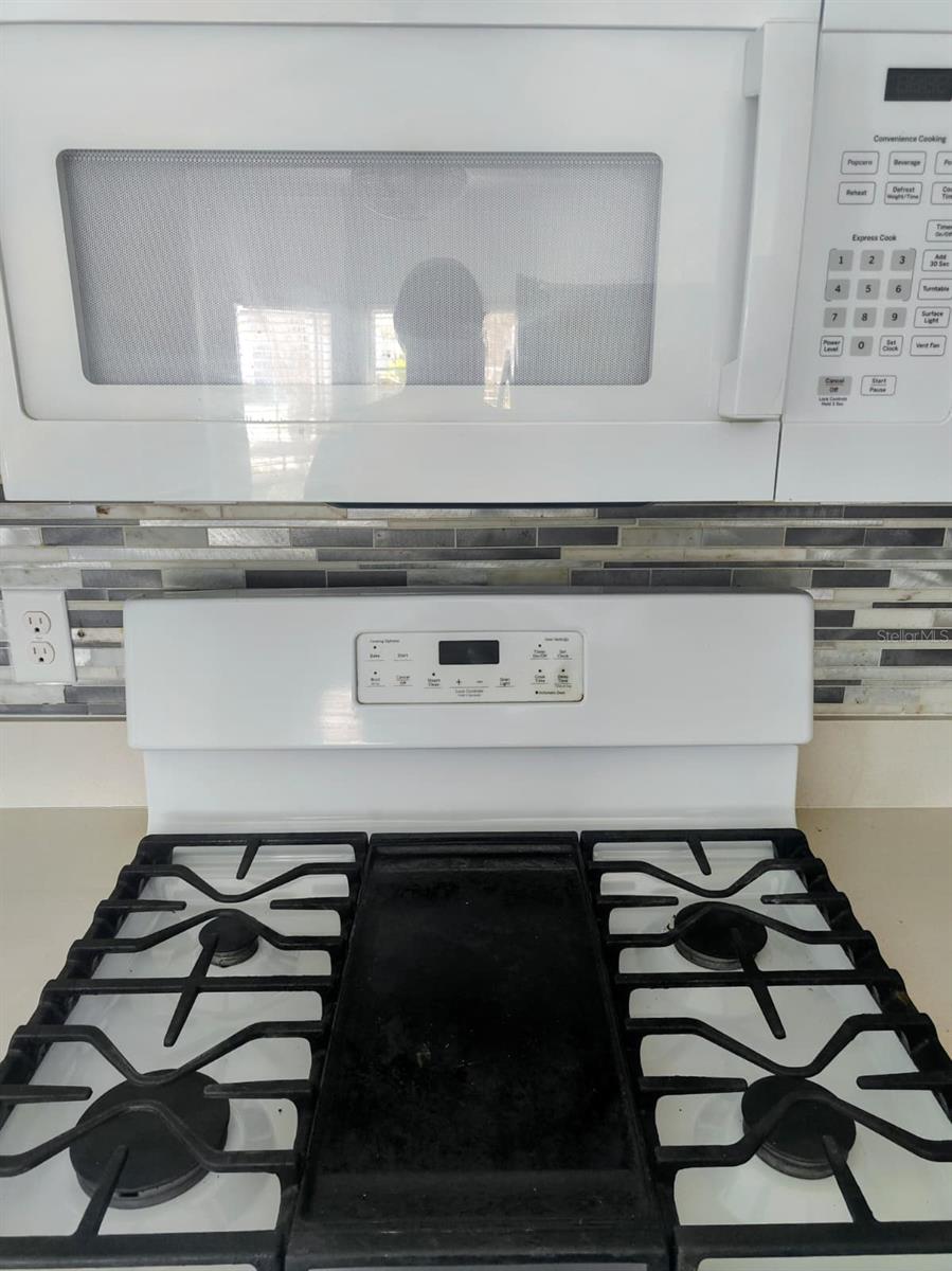 CRYSTAL GLEN - Residential Lease