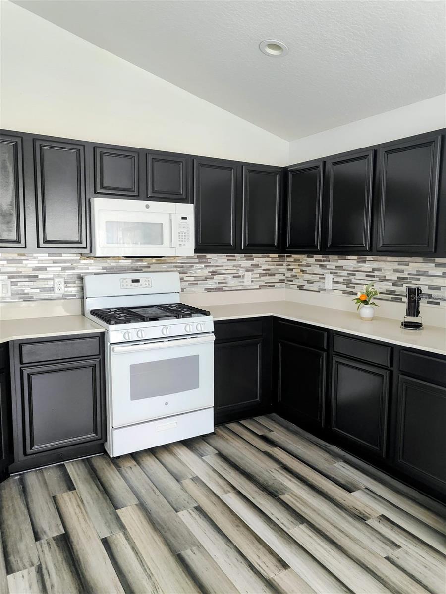 CRYSTAL GLEN - Residential Lease