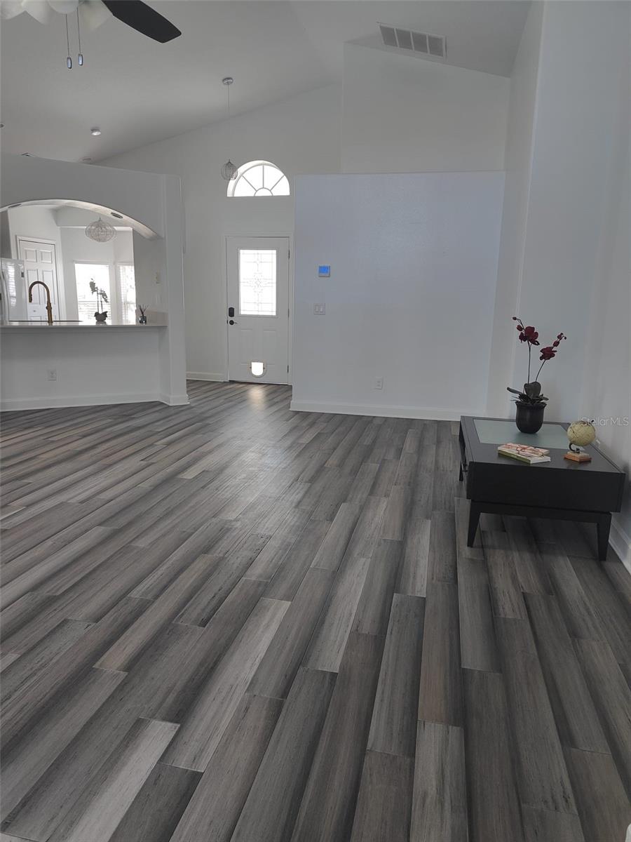 CRYSTAL GLEN - Residential Lease