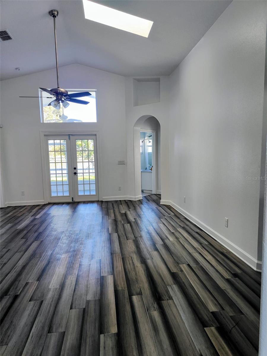 CRYSTAL GLEN - Residential Lease