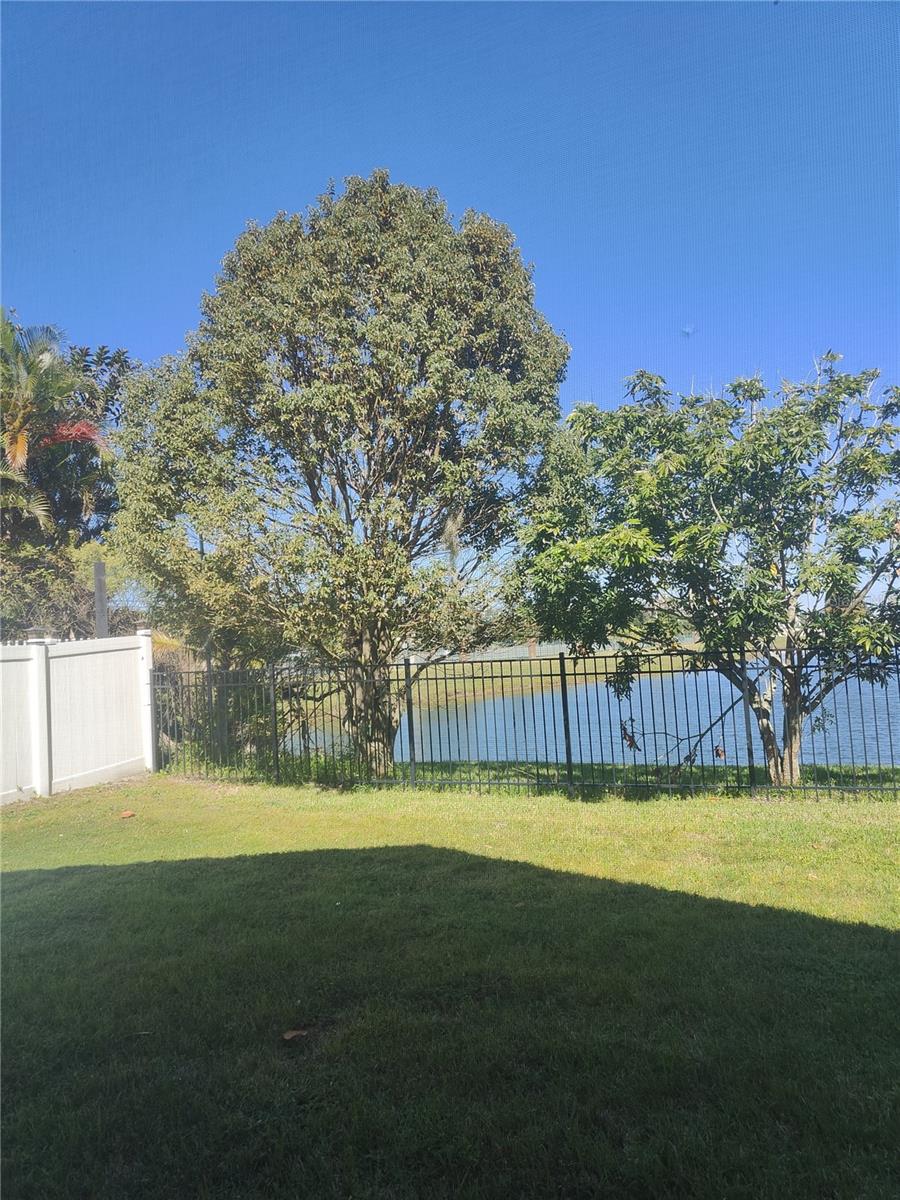 CRYSTAL GLEN - Residential Lease