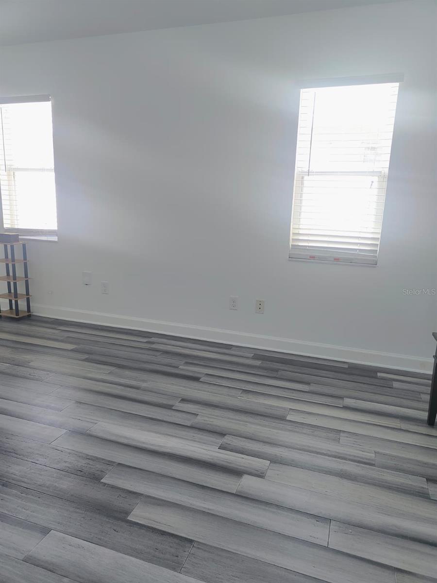 CRYSTAL GLEN - Residential Lease