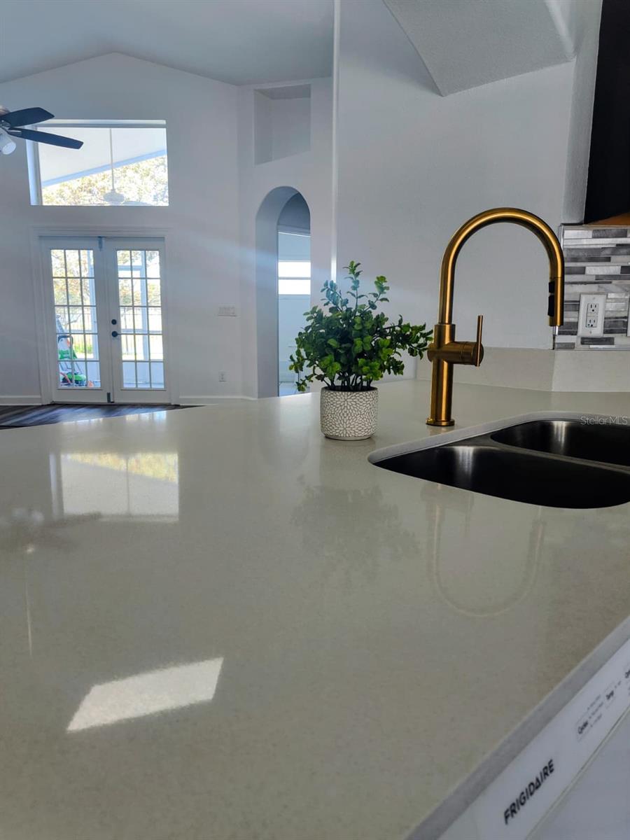 CRYSTAL GLEN - Residential Lease