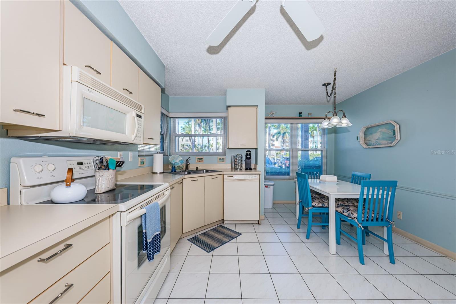 VISTA VERDE WEST - Residential