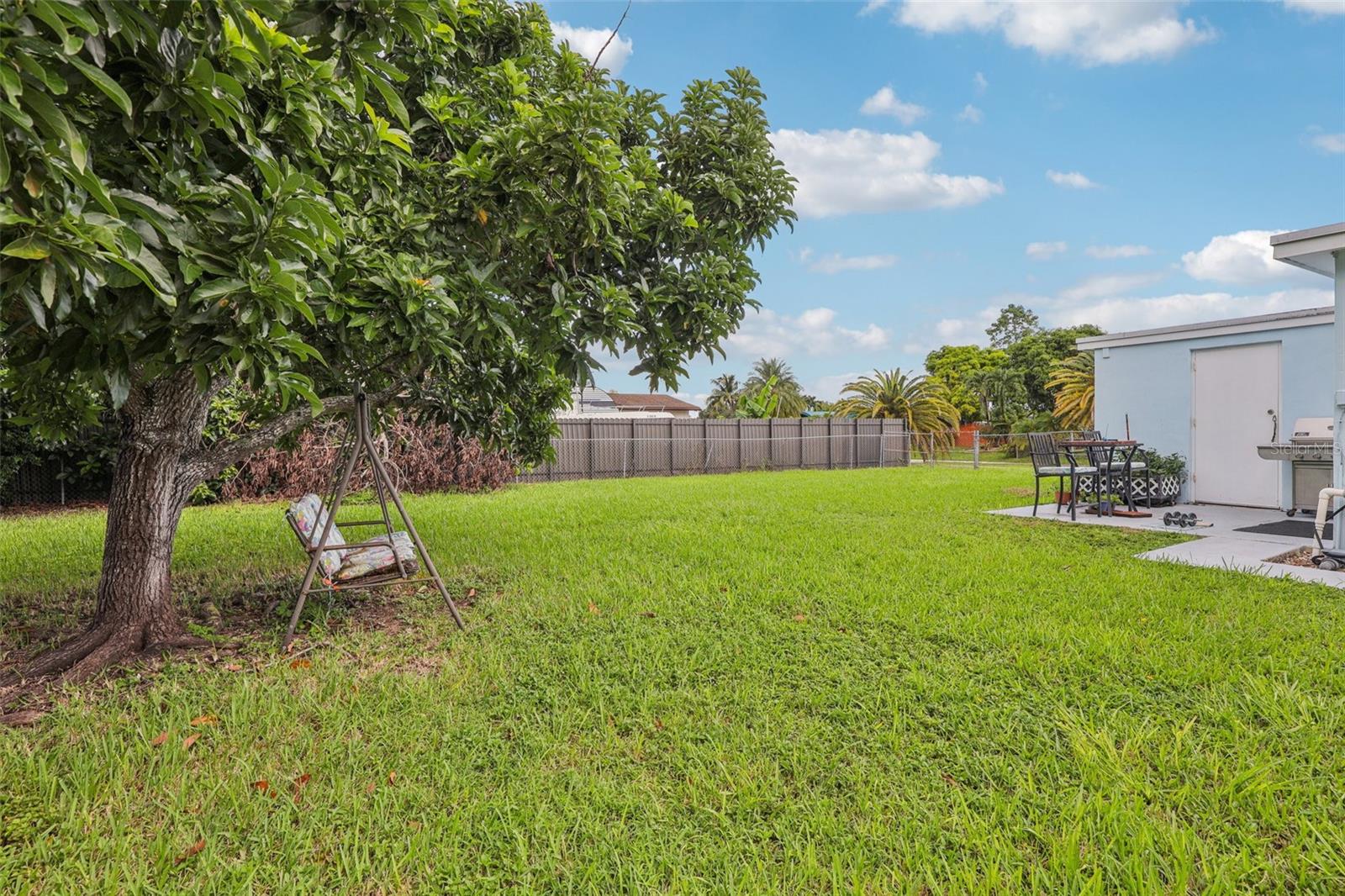 UNIVERSAL ESTATES SOUTH ADD - Residential