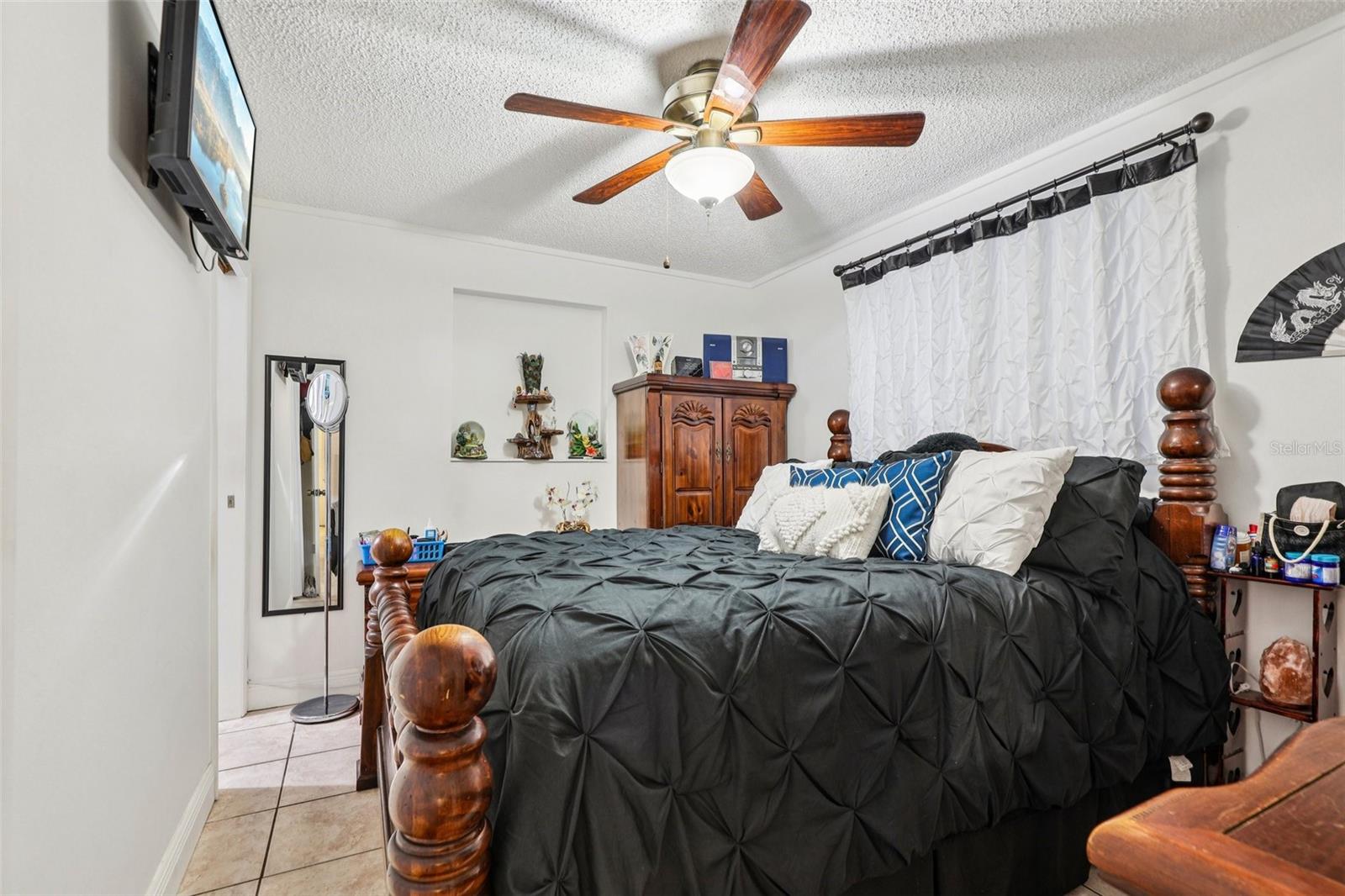 UNIVERSAL ESTATES SOUTH ADD - Residential