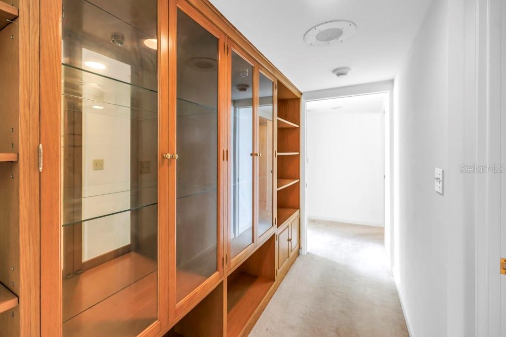 KEY CAPRI CONDO - Residential