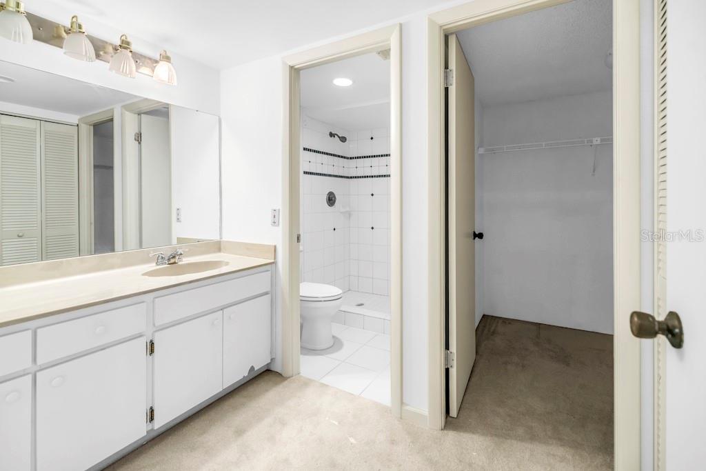 KEY CAPRI CONDO - Residential