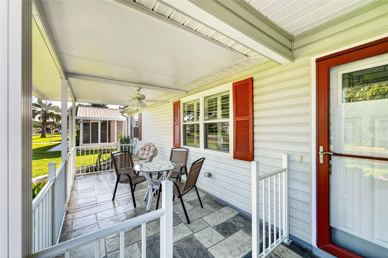 1218 SANTOS PLACE