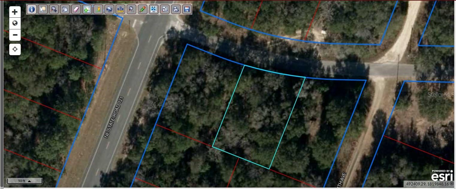 Build your dream home on a 0.23-acre lot in Williston, FL, for only $12,900. Great opportunity to own a buildable vacant lot in the
growing Williston area. Located on a quiet road with easy access to State Road. 121 and a short drive to Gainesville, Dunnellon, and
Ocala. The City of Williston offers a charming small-town lifestyle, complemented by modern conveniences nearby. A survey is
available upon request, provided by the owner.