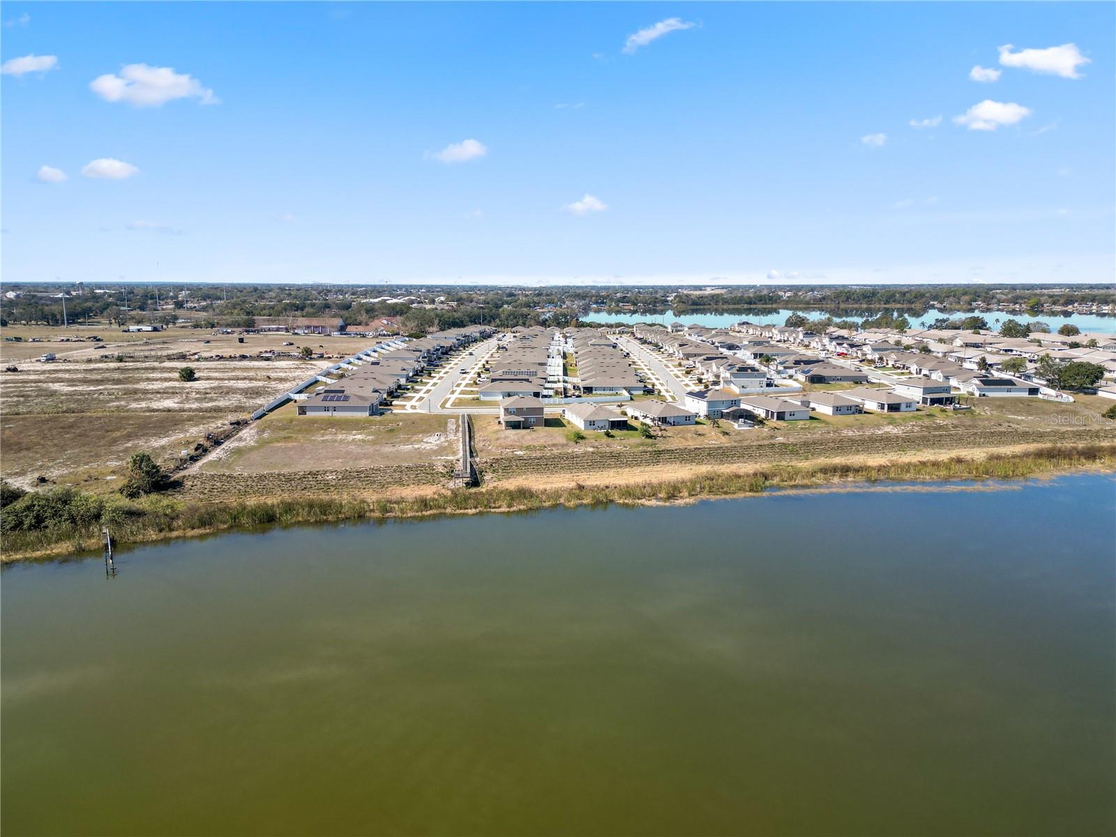 LAKE SMART POINTE - Residential