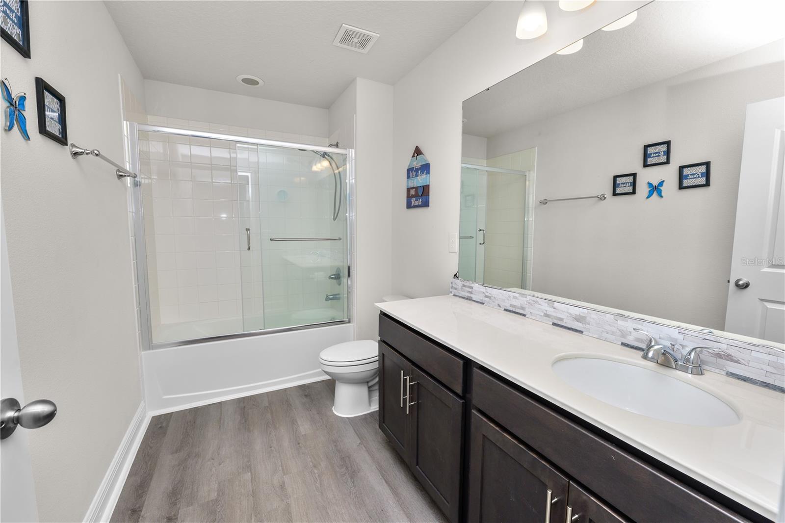 LAKE SMART POINTE - Residential