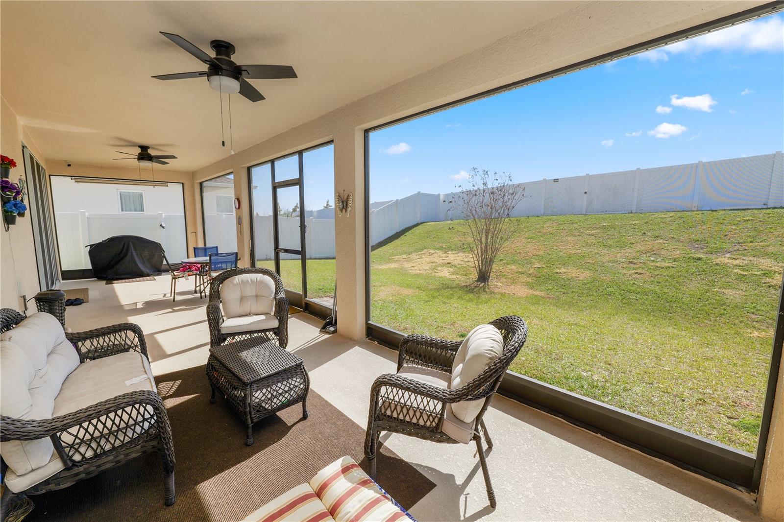 LAKE SMART POINTE - Residential