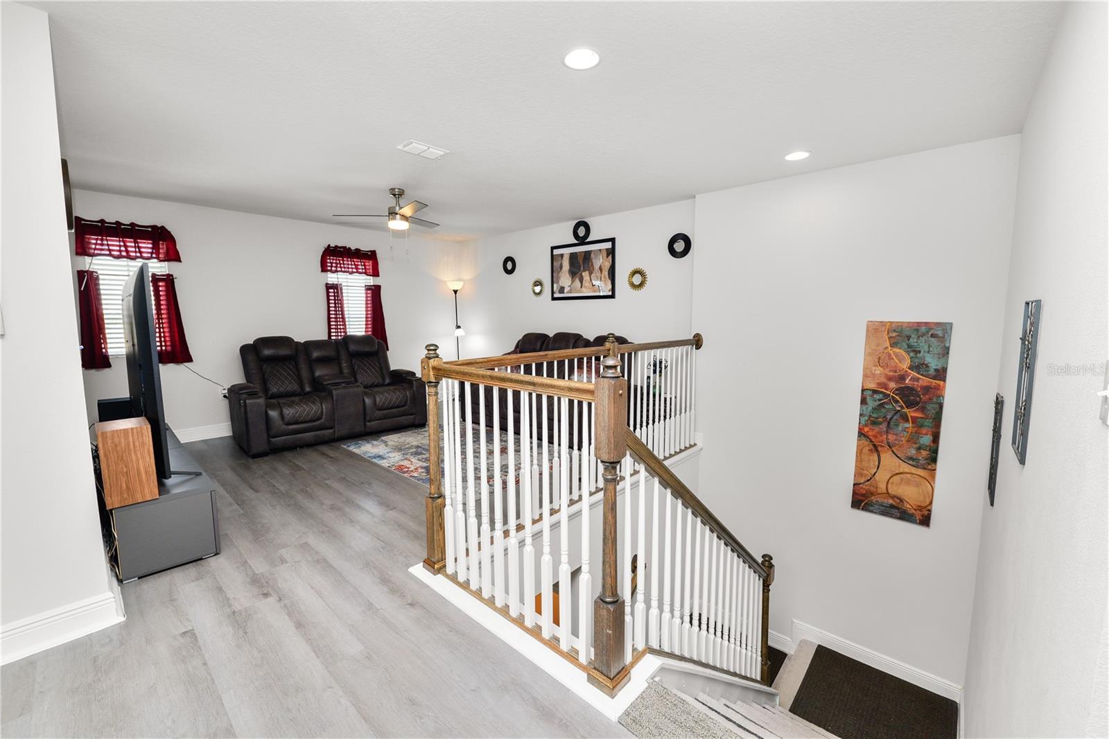 LAKE SMART POINTE - Residential