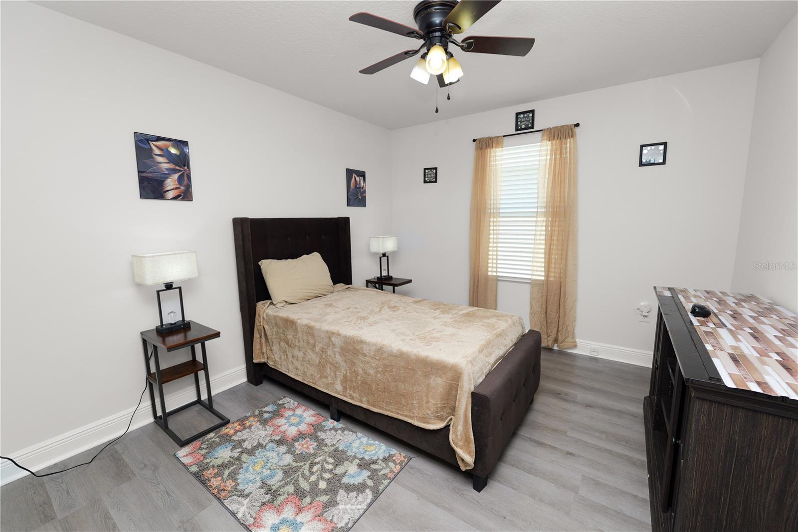 LAKE SMART POINTE - Residential